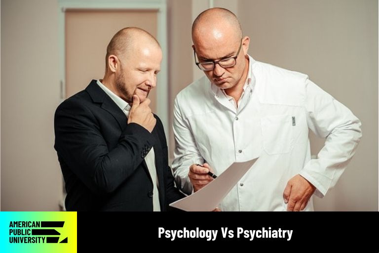 psychology-vs-psychiatry two male psychologists