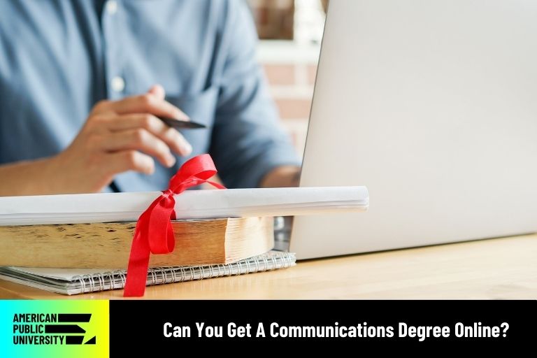 communications degree online