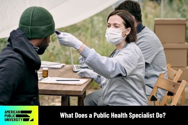 what does a public health specialist do